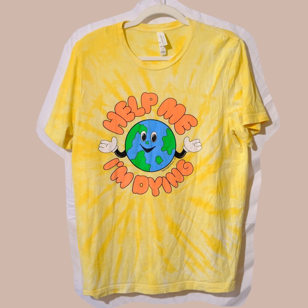 'Help me, I'm dying' Planet Tee by The Peach Fuzz